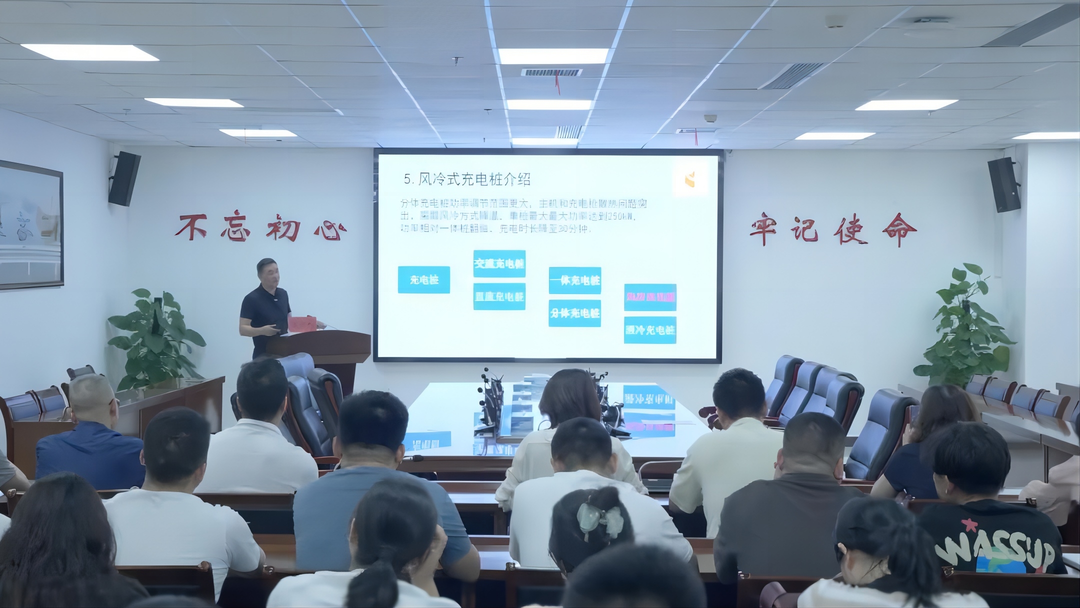 1718586740478233.jpg 640 (1).jpg